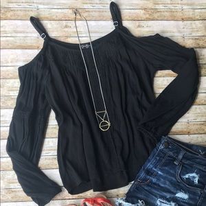 Jessica Simpson Cold Shoulder